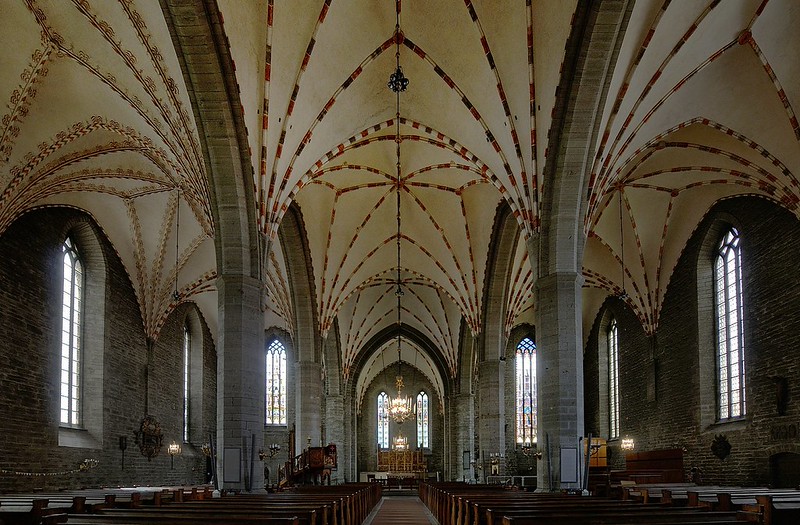 20180522-020F | Vadstena, die 'Blaue Kirche' (Blåkyrkan). Errichtet im 14./15. Jahrhundert als Klosterkirche der Abtei Pax Mariae. Gründung und Grabstätte der hl. Birgida von Schweden. Im Zuge der Reformation wurde die Abtei säkularisiert, im 20. Jahrhundert in der Nähe des historischen Klosters wiedergegründet. Östergötland / Schweden, 22.05.2018