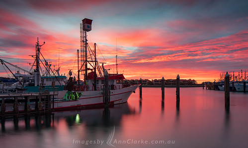 comercialmarina nisifilters winter2018panoram boats portlincoln sunrise southaustralia australia au