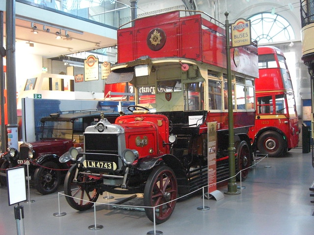 LN 4743 London Transport Museum Covent Garden .