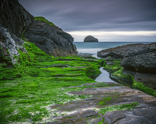 england unitedkingdom gb trebarwithstrand cornwall coast eroded slate moss clouds anthonywhitesphotography ilce7rm2