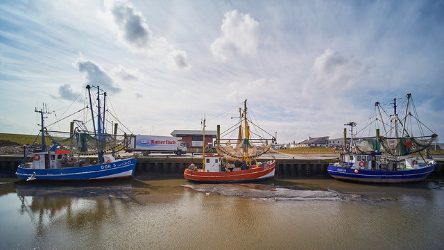 Kutterhafen in Dorum