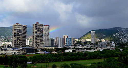 rainbow sky clouds cloudy alawaigolfcourse iolanischool buildings showers maukashowers kapahulu manoavalley honolulu hawaii oahu luckywelivehawaii 808 nikon nikond3200