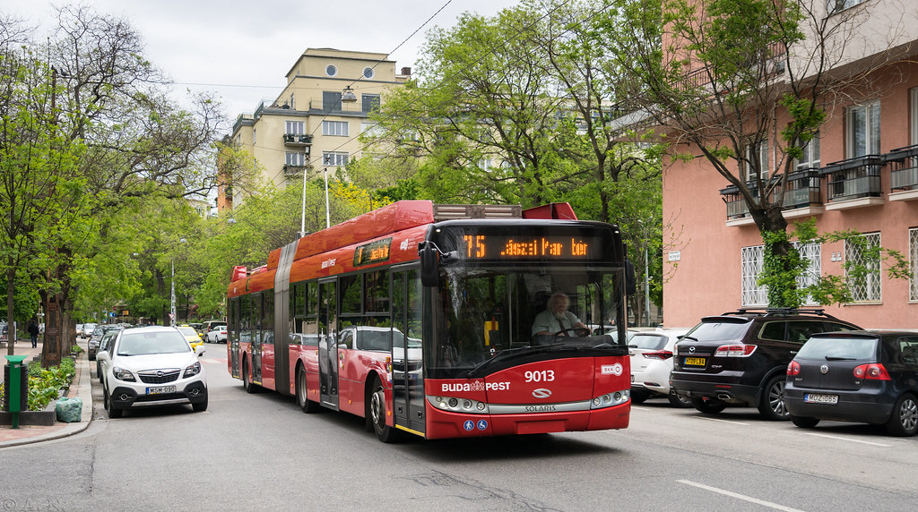 Budapest trolleybus: Solaris Trollino 18 # 9013 - a photo on Flickriver