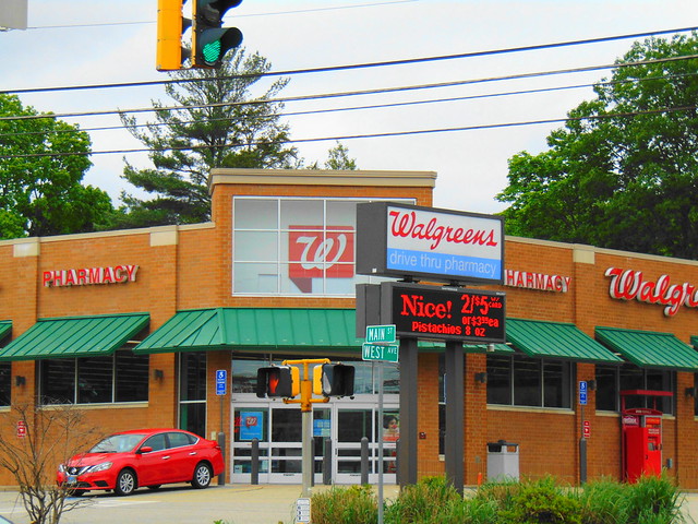 Walgreens (Willimantic, Connecticut)