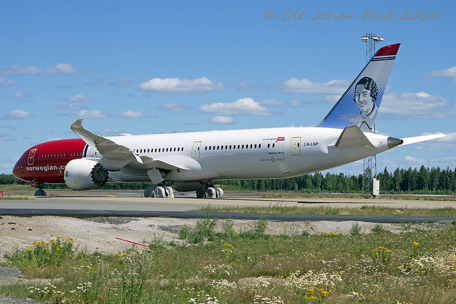 Norwegian B787-9 LN-LNP Longtime parked at ENGM/OSL  without TRENT engines
