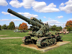 BI777 B-4 203mm Howitzer