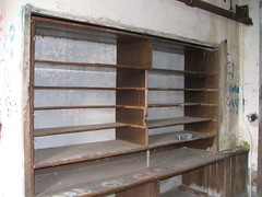 Linen shelves