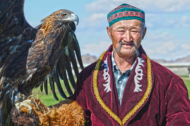 Happy Anniversay Mongolia TNC Eagle Hunter Western Mongolia DSC_5441