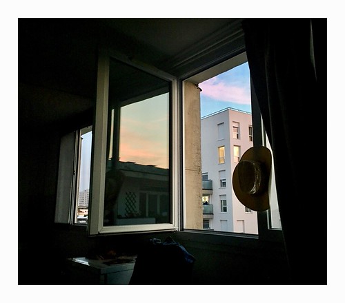  J tais Dans Mon Lit Me Dire Qu elle tait Vraiment Be Flickr