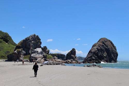ocean coast beach rock boulders marlena
