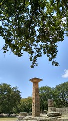 Seeking contact - Ancient Olympia