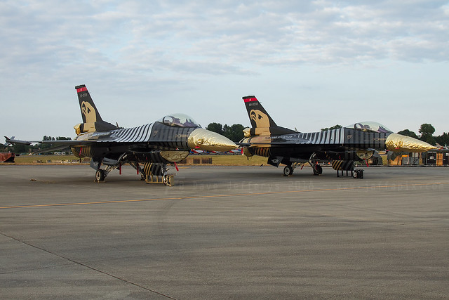 88-0029 and 88-0032 F-16C Solo Turk