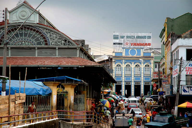 Fascinating life in the streets of Manaus by @petra