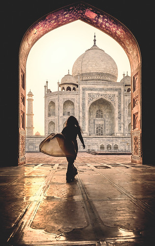 india travel canoneos5dsr dawn encounters tajmahal people canonef1635mmf4l love arch frame sunrise warmlook