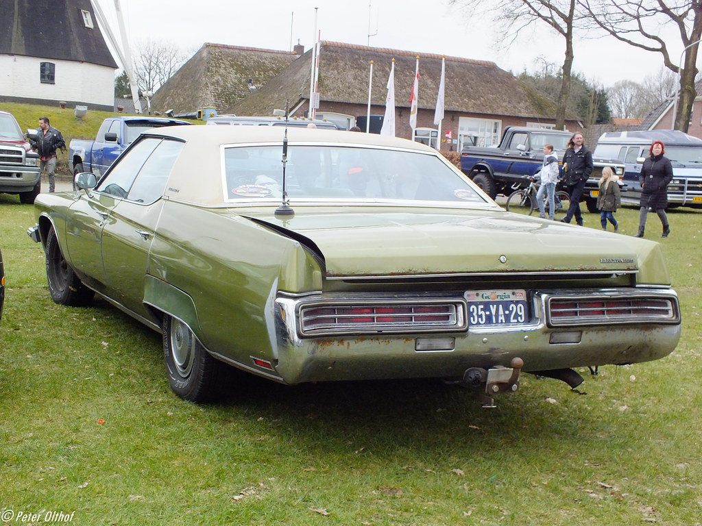 35YA29: Buick Electra asobak
