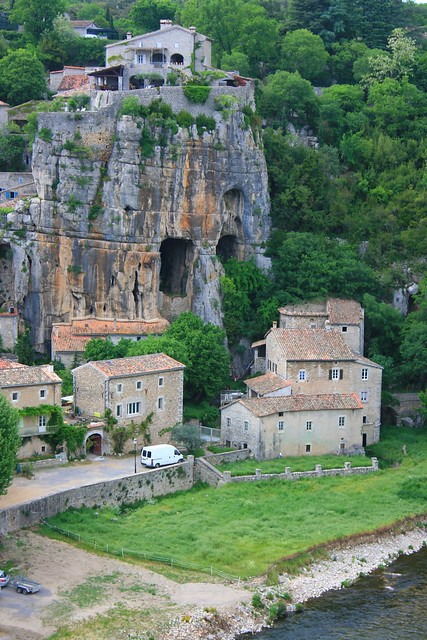 Le village de Labeaume (Région Rhône-Alpes, Ardèche, France)