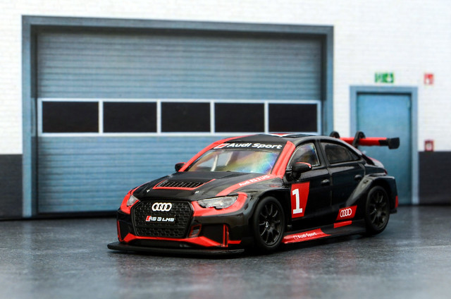 Audi RS3 LMS - Presentation Version