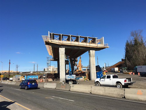 Finishing columns for the flyover ramp | On March 6, 2018, c… | Flickr