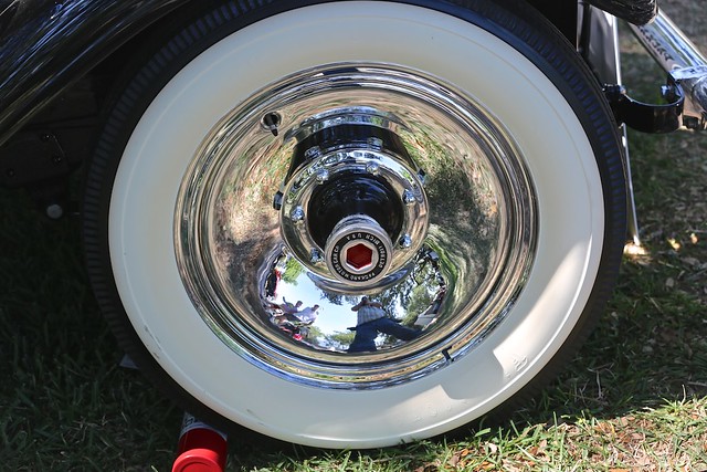 Wheel 1930 Packard 733 Convertible