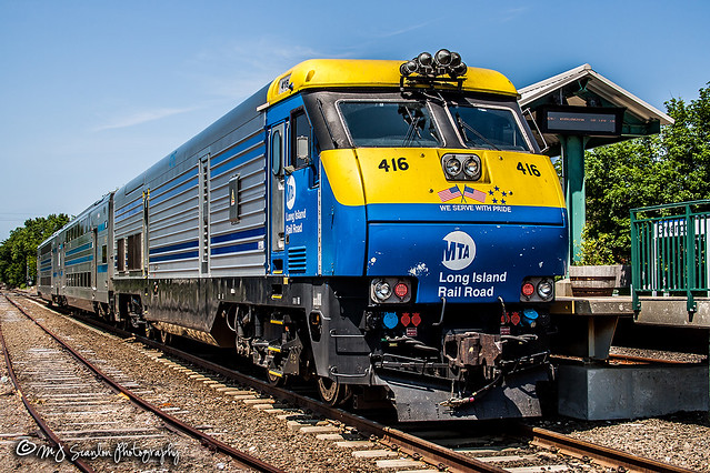 LIRR 416 | EMD DE30AC | LIRR Greenport Station