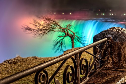 canada hff horeshowfalls niagarafalls nikkor24120mm ontario bokeh coloredlights colorful colors fence fences gnarly lights longexposure metal mist stone trees water waterfalls wet