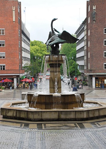 noruega oslo 2008 norge norway fuente fountain agua water escultura sculpture plaza europa europe