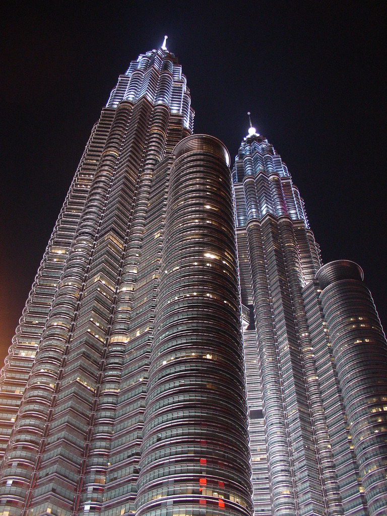 petronas twin towers Another quick snap of the twin towers… Flickr