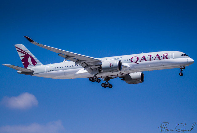 Qatar Airways Airbus A350-941 A7-ALU