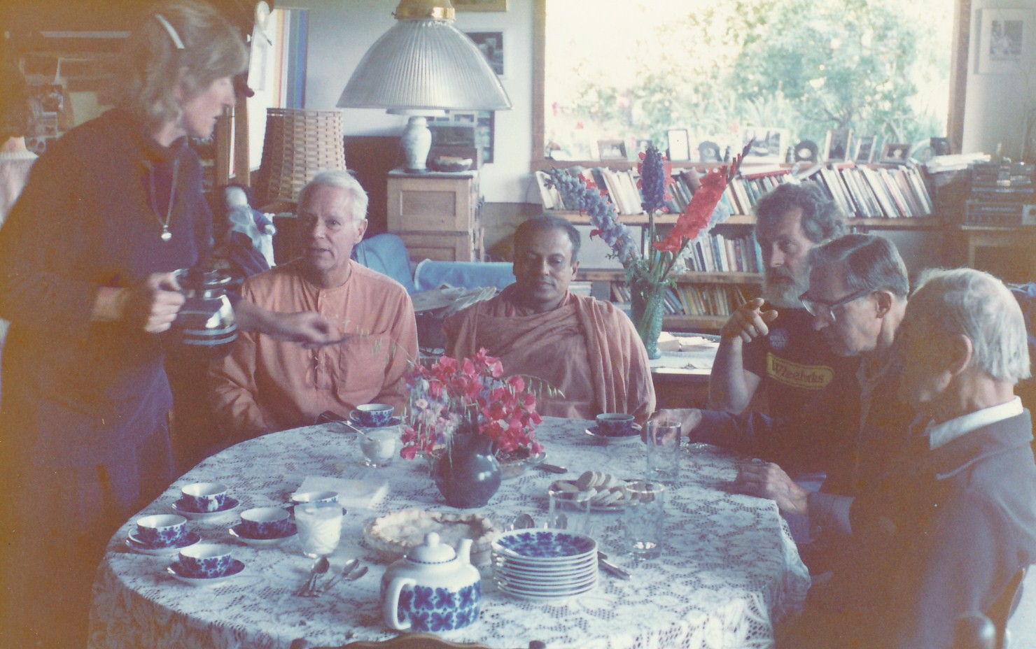 Olema Sonja Berry Swami Ganeshananda Swami Prapannananda Mike Russel Swami Bhaktimayananda Swami Tarakananda House Of Ray Berry