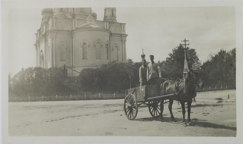 A horse and a buggy in front of the Church at Suomenlinna fortress.