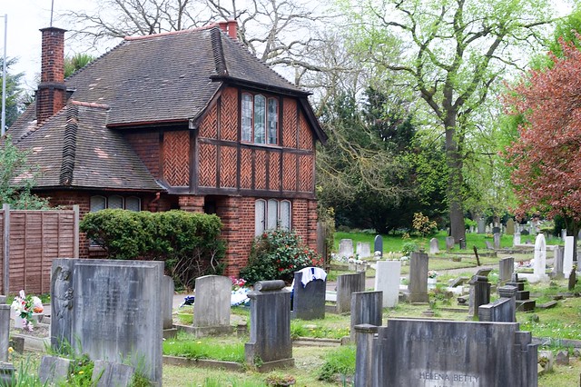 Cemetery Lodge by the Mortlake Lane gates