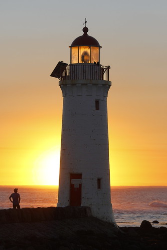 portfairy victoria australia southernocean lighthouse portfairylighthouse griffithsislandlighthouse griffithsisland sunrise sun