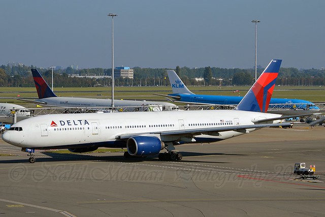 Delta Air Lines N861DA Boeing 777-232ER cn/29952-207 