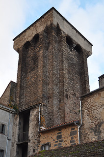 Torre dels Mercoeur, Blesle (Alt Loira) | by Monestirs Puntcat