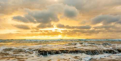 sunrise tide ocean sea rocks water surf foam agnes beach queensland australia