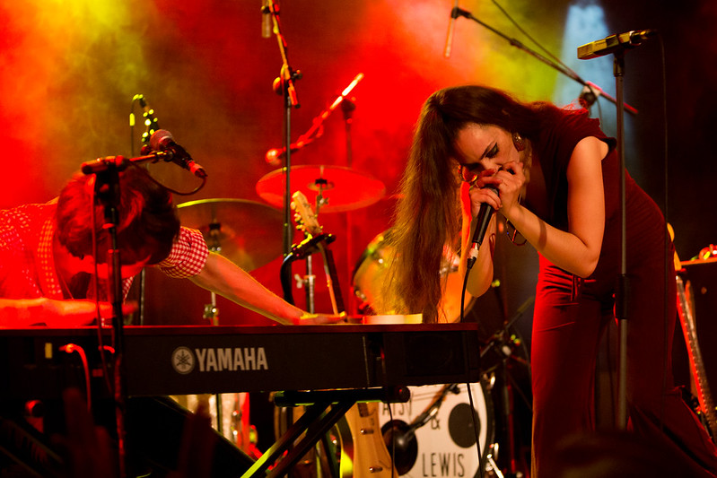 Kitty, Daisy & Lewis en Barcelona (Sala Bikini), 2018-05-12