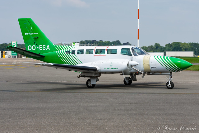 Eurosense / Cessna 404 / OO-ESA