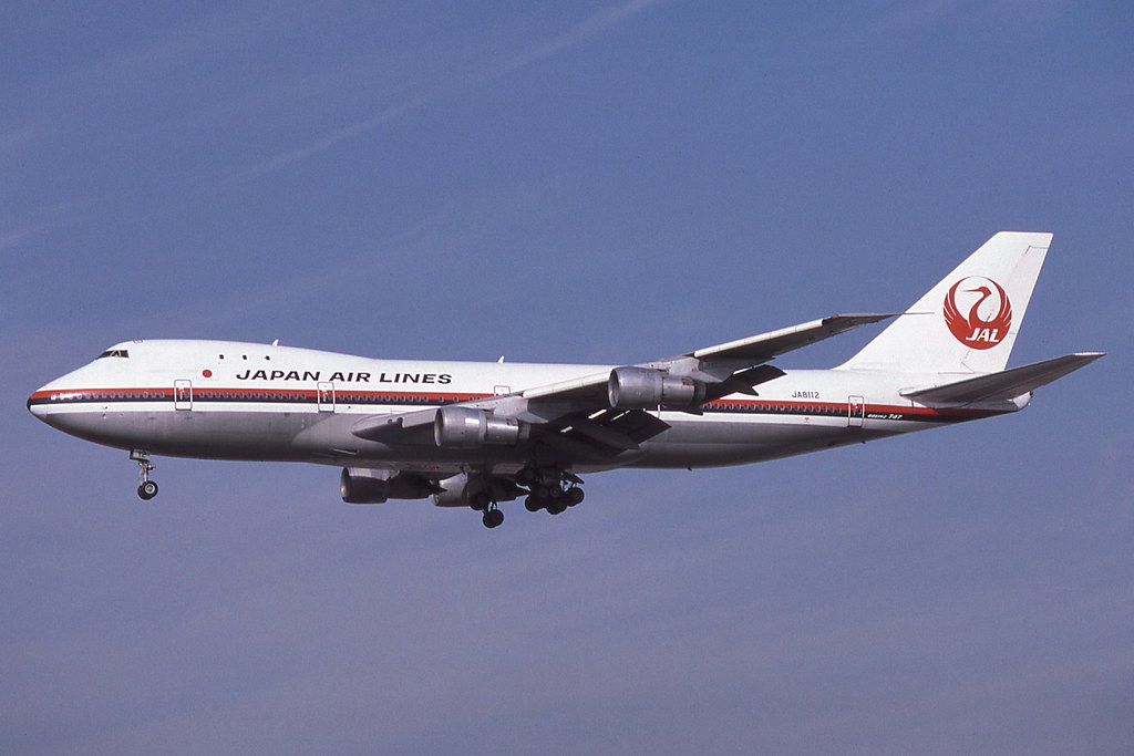 JA8112 Heathrow 8-3-1986