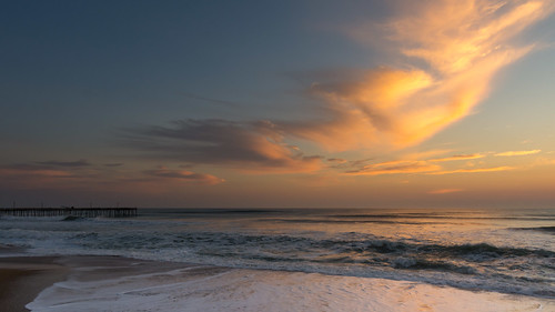 nagshead northcarolina unitedstates us atlantic ocean sunrise clouds orange pier waves surf sand beach water morning sky d7200