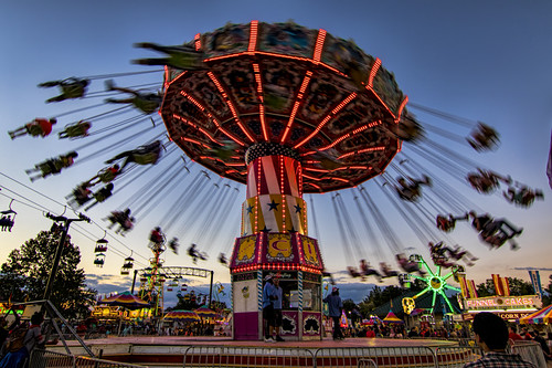 Dancing Fly Rides Flying Circus Ride | Flying Circus swing ride at the North G… | Flickr