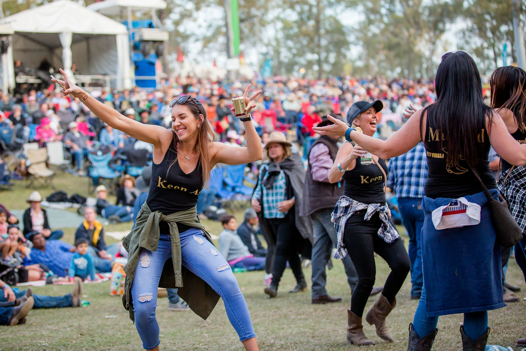 Crowd at the Gympie Music Muster