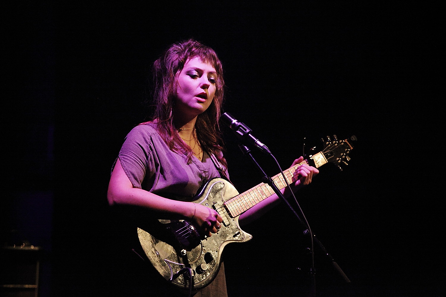 ANGEL OLSEN + SUNO DEKO – BARTS