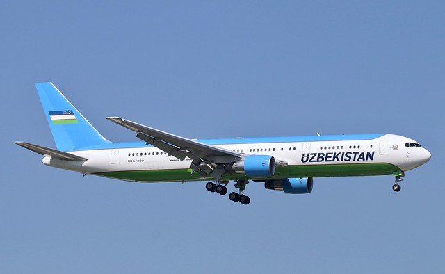 UK67000 767-33P(ER) Uzbekistan Government Stansted 15.5.18