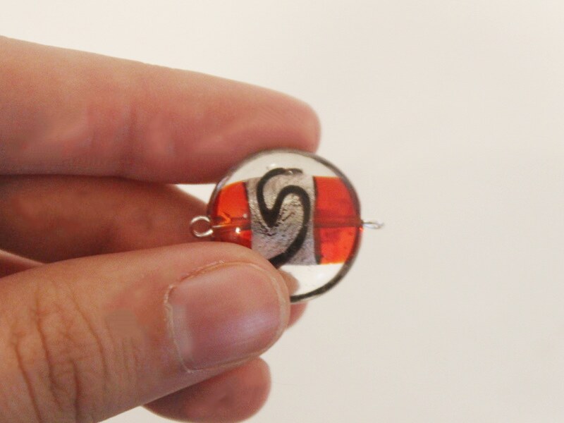 bead with looped end