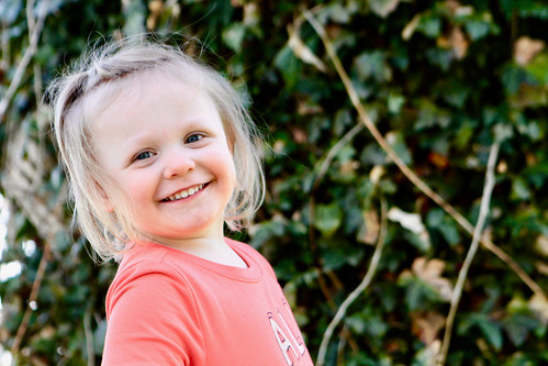 toddler twoyearold baycity mi michigan baycitymi smile laugh blonde ivy peach tree outdoors outside baby kid dgaken dangaken photobydangaken